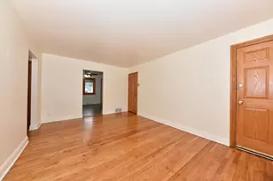 5710 N 91st St, Milwaukee, WI 53225 - Photo 9