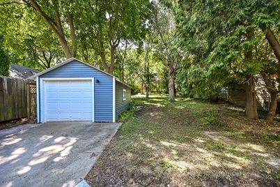 7939  Hillcrest Dr, Wauwatosa, WI 53213 - Photo 33