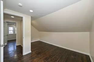 7939 Hillcrest Dr, Wauwatosa, WI 53213 - Photo 23