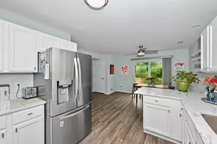 3484 W Sycamore St, Franklin, WI 53132 - Photo 13