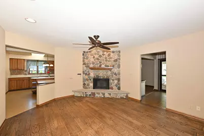 1956  Keith Ln, Grafton, WI 53024 - Photo 13