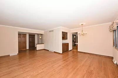 1956  Keith Ln, Grafton, WI 53024 - Photo 5