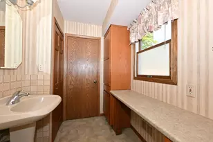 1956 Keith Ln, Grafton, WI 53024 - Photo 17