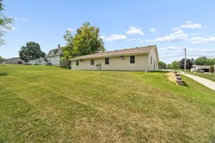 1518 Mason St, New Holstein, WI 53061 - Photo 27