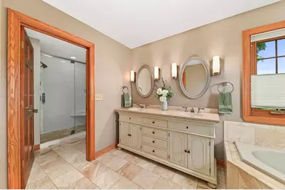 W168N10307  Wildrose Ln, Germantown, WI 53022 - Photo 23