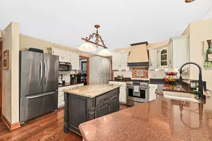 W168N10307 Wildrose Ln, Germantown, WI 53022 - Photo 11