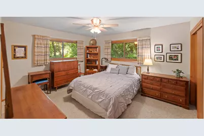 904  Lynne Ct, Waukesha, WI 53186 - Photo 29