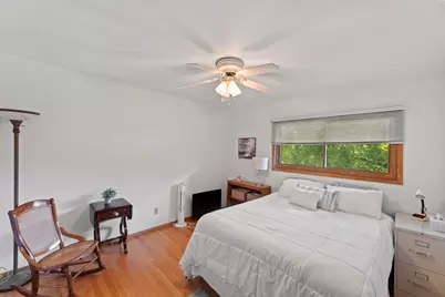 904  Lynne Ct, Waukesha, WI 53186 - Photo 29