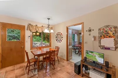 904  Lynne Ct, Waukesha, WI 53186 - Photo 25