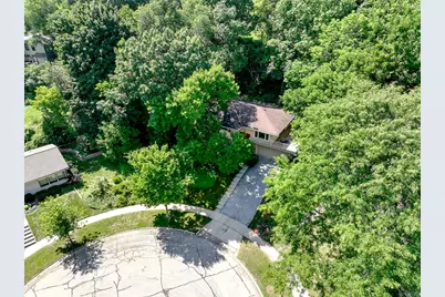 904  Lynne Ct, Waukesha, WI 53186 - Photo 41