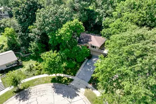 904 Lynne Ct, Waukesha, WI 53186 - Photo 41