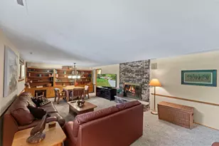 904 Lynne Ct, Waukesha, WI 53186 - Photo 37