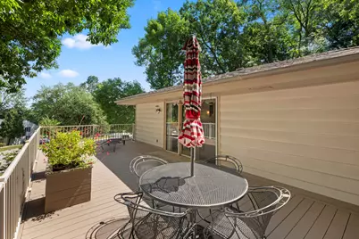 904  Lynne Ct, Waukesha, WI 53186 - Photo 7
