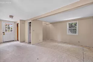 500 W Riverview Dr, Glendale, WI 53209 - Photo 13