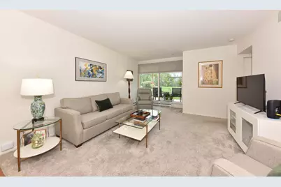 425 W Willow Ct #128, Fox Point, WI 53217 - Photo 3