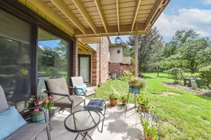 425 W Willow Ct, Fox Point, WI 53217 - Photo 15