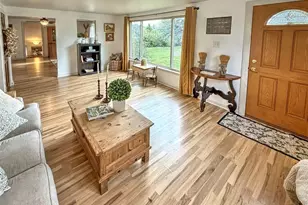 W140N11161 Country Aire Dr Dr, Germantown, WI 53022 - Photo 5