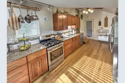 W140N11161  Country Aire Dr Dr, Germantown, WI 53022 - Photo 11