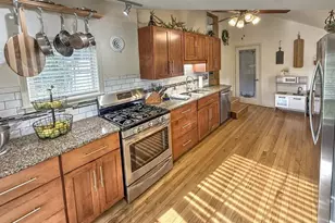W140N11161 Country Aire Dr Dr, Germantown, WI 53022 - Photo 11