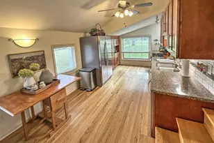 W140N11161 Country Aire Dr Dr, Germantown, WI 53022 - Photo 9