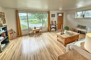W140N11161 Country Aire Dr Dr, Germantown, WI 53022 - Photo 3