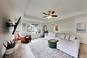 1420 E Longneedle Ln, Elkhorn, WI 53121 - Photo 3
