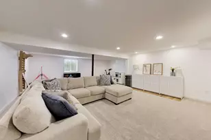 1420 E Longneedle Ln, Elkhorn, WI 53121 - Photo 23