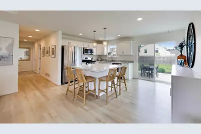 1420 E Longneedle Ln, Elkhorn, WI 53121 - Photo 5