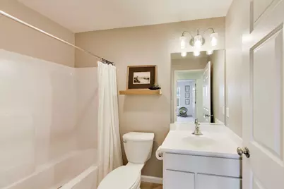 1420 E Longneedle Ln, Elkhorn, WI 53121 - Photo 21