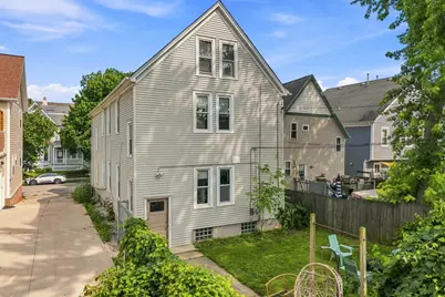 2045 N Hubbard St #2047, Milwaukee, WI 53212 - Photo 3