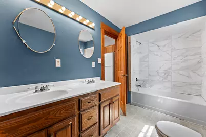 1016 E Vine St, Appleton, WI 54911 - Photo 5
