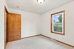 300 Martin Dr, Fredonia, WI 53021 - Photo 19