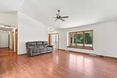 300  Martin Dr, Fredonia, WI 53021 - Photo 7