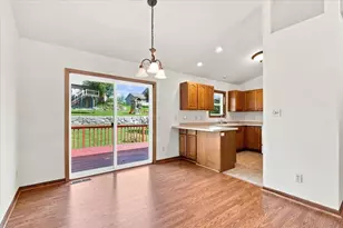 300 Martin Dr, Fredonia, WI 53021 - Photo 9
