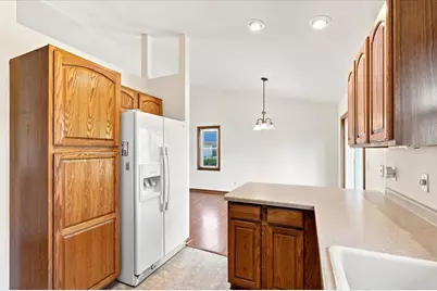 300  Martin Dr, Fredonia, WI 53021 - Photo 15
