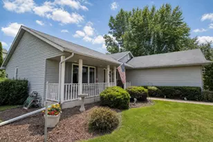 300 Martin Dr, Fredonia, WI 53021 - Photo 3