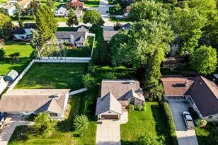 307 James St, Watertown, WI 53098 - Photo 3