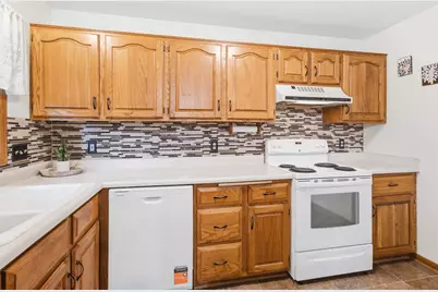 307  James St, Watertown, WI 53098 - Photo 11