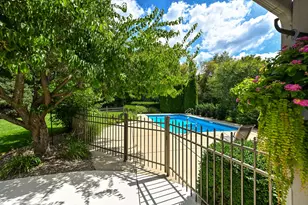 9558 S Fairway Circle, Franklin, WI 53132 - Photo 5
