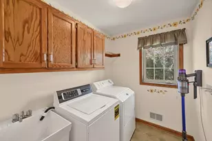 9558 S Fairway Circle, Franklin, WI 53132 - Photo 27