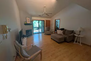 372 Park Hill Dr, Pewaukee, WI 53072 - Photo 3