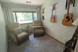 372 Park Hill Dr, Pewaukee, WI 53072 - Photo 15
