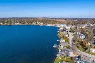372 Park Hill Dr, Pewaukee, WI 53072 - Photo 29