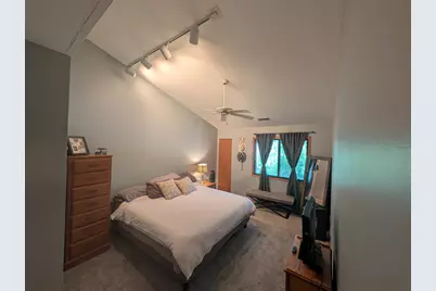 372  Park Hill Dr #H, Pewaukee, WI 53072 - Photo 9