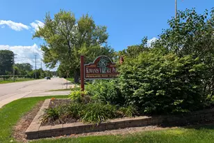 372 Park Hill Dr, Pewaukee, WI 53072 - Photo 25
