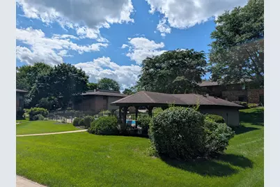 372  Park Hill Dr #H, Pewaukee, WI 53072 - Photo 19