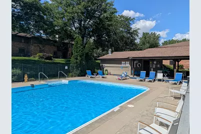 372  Park Hill Dr #H, Pewaukee, WI 53072 - Photo 21