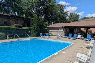 372 Park Hill Dr, Pewaukee, WI 53072 - Photo 21