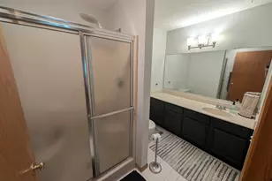 372 Park Hill Dr, Pewaukee, WI 53072 - Photo 11