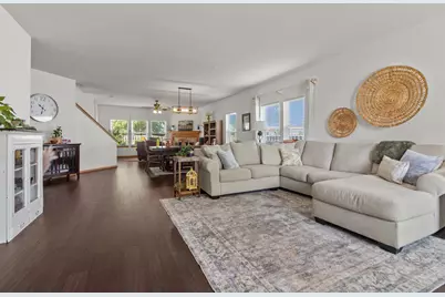 918 N Pheasant Way, Elkhorn, WI 53121 - Photo 9